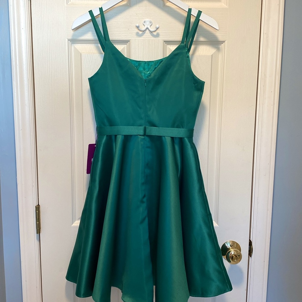 NWT Abby Paris Short Satin Formal Dress - Picture 4 of 7